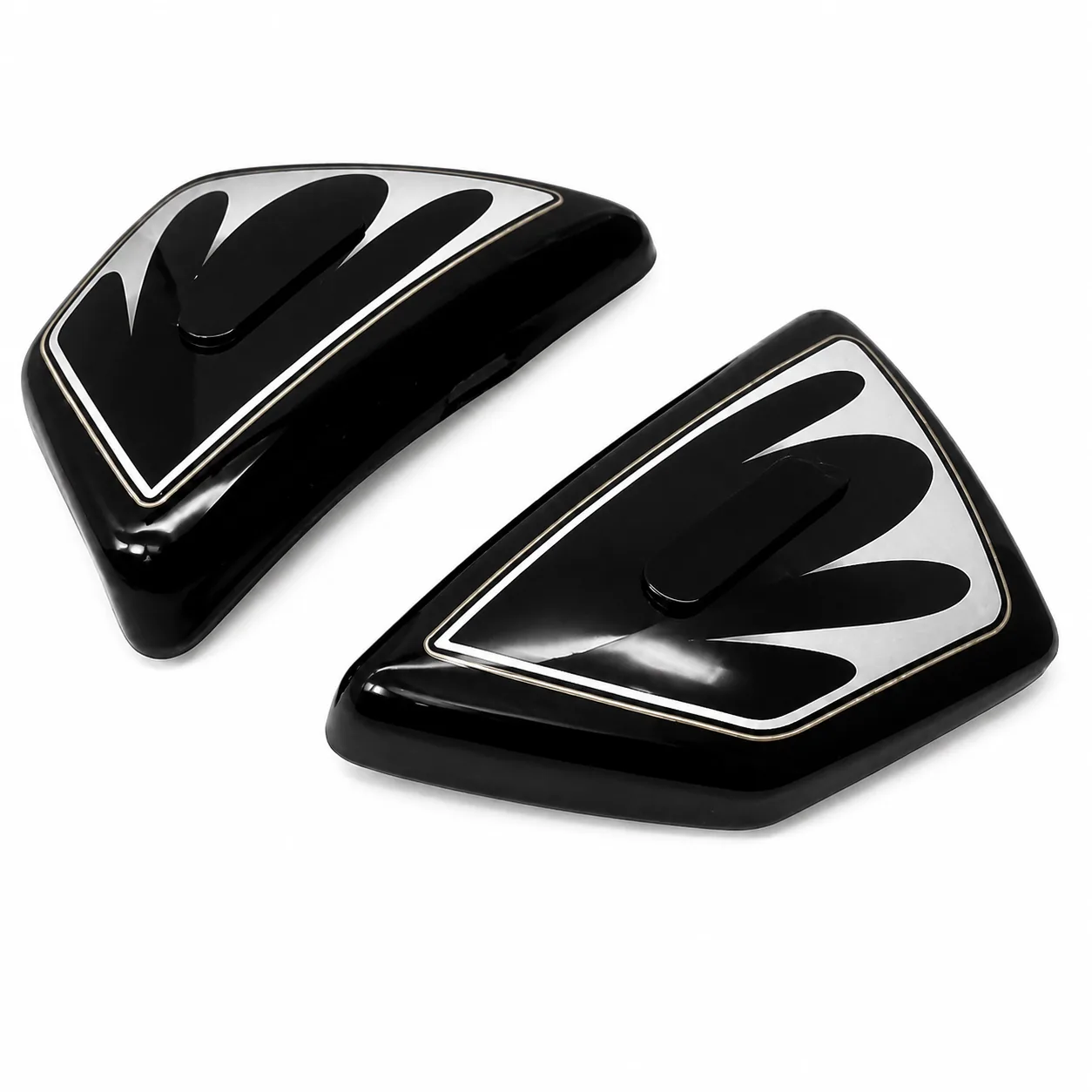 SUZUKI GN125 · SIDE COVER